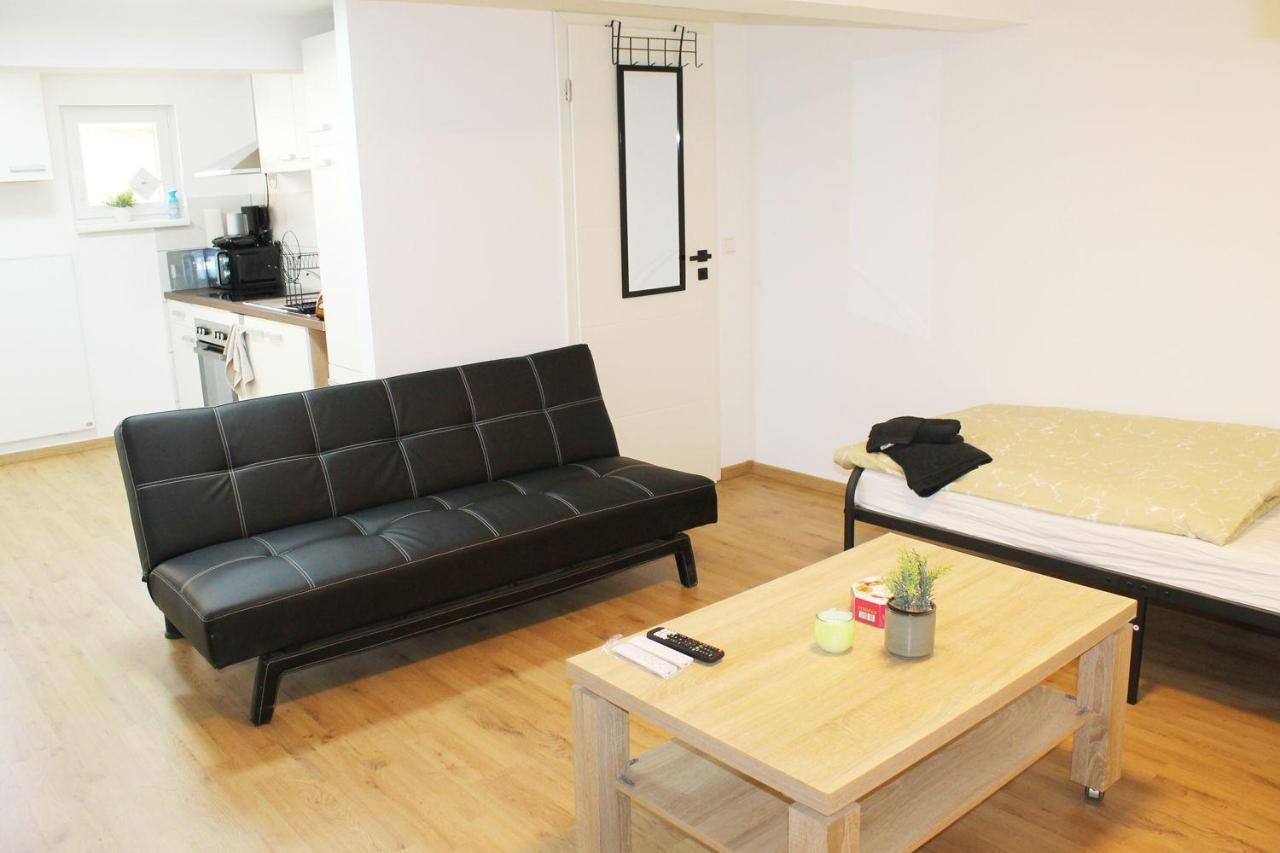 Ruhig Gelegenes Apartment Vaihingen an der Enz Esterno foto